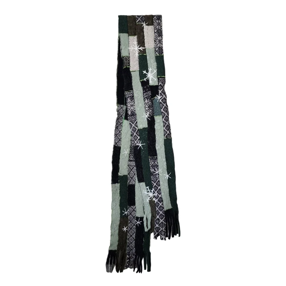 VINTAGE Patchwork quilted‎ tassel scarf in green black